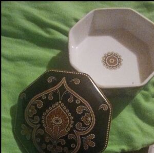 Vera Bradley Black and Gold Jewelry Organizer